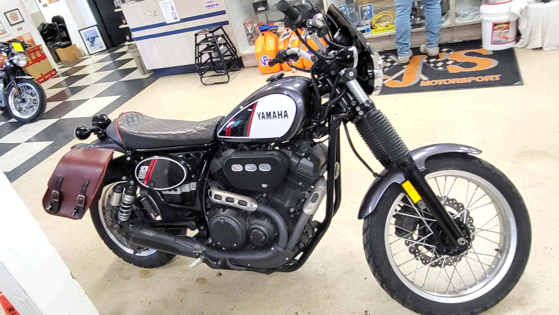 2017 Yamaha SCR950